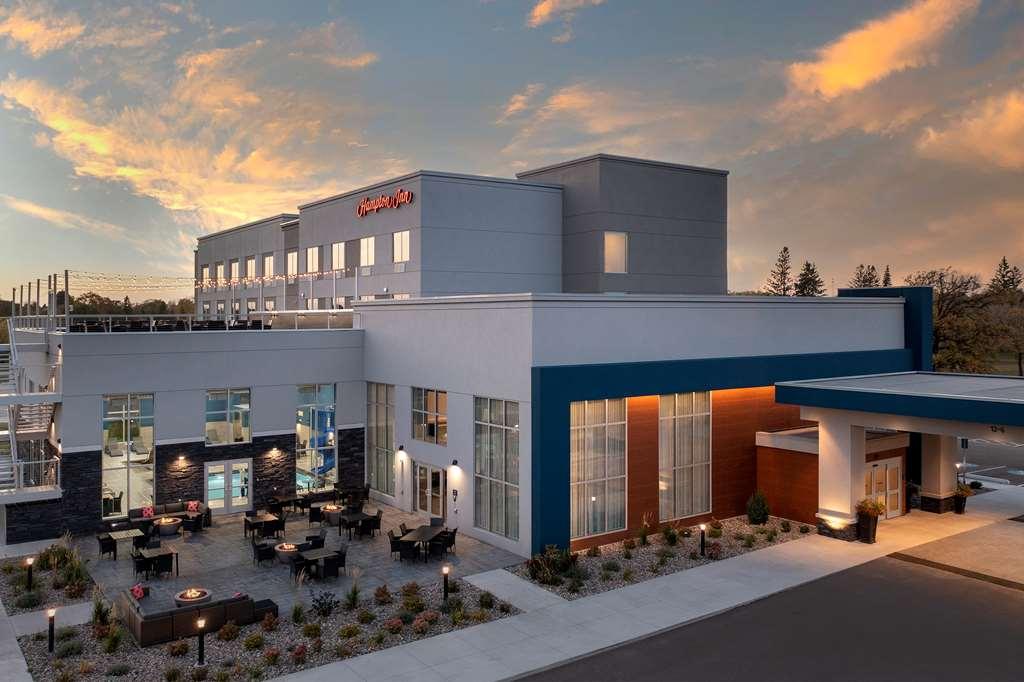 Hampton Inn Warroad Экстерьер фото