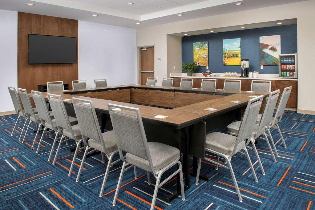 Hampton Inn Warroad Удобства фото